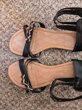 Women’s Black Strappy Sandals with Chain Accent
